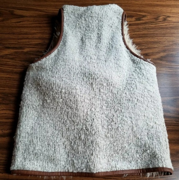 ❤ Love Tree Faux Fur Vest with Faux Leather Piping - Picture 8 of 8